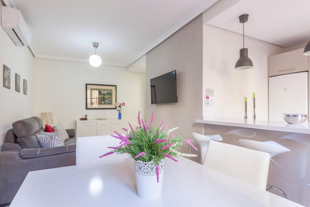 Apartamento Calle Sierpes Seville Luaran gambar